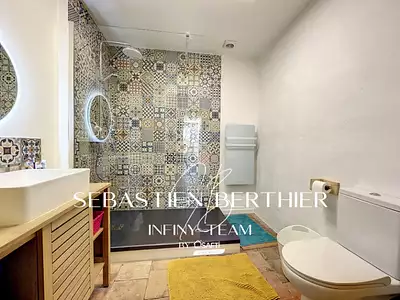 Maison, 180 m²
