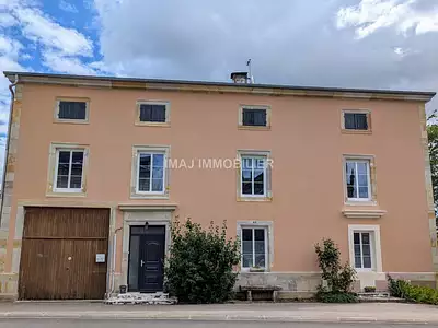 Maison, 225 m²