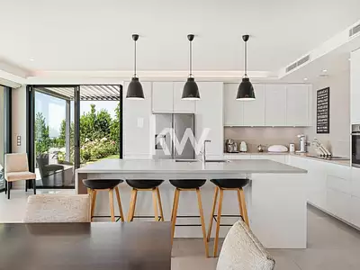Maison, 560 m²
