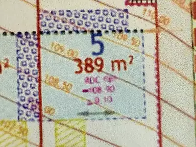 Terrain, 389 m²