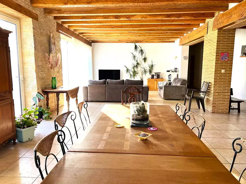 Maison, 330 m²