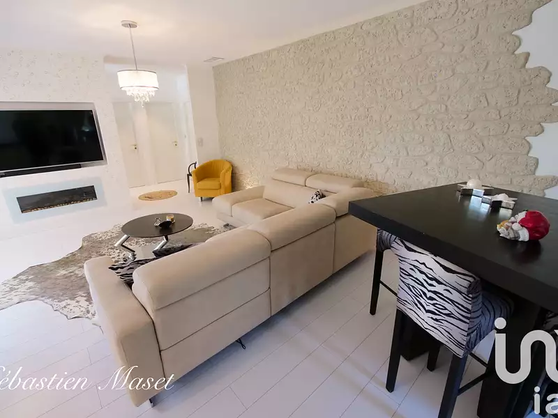 Maison, 234 m²