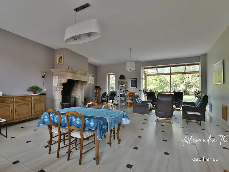 Maison, 361 m²