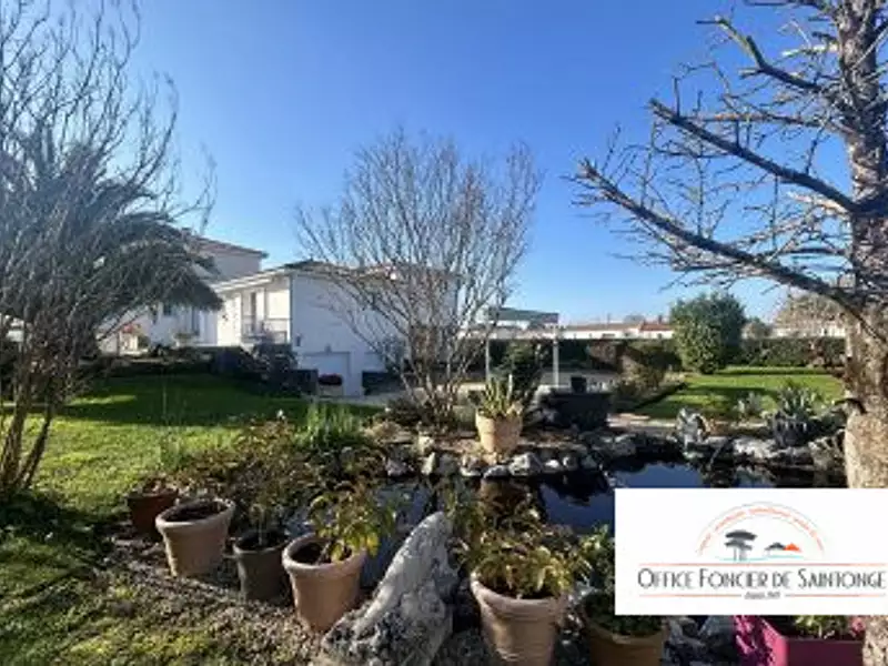 Maison, 222 m²