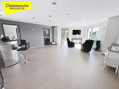 Maison, 241 m²