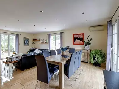Maison, 167 m²