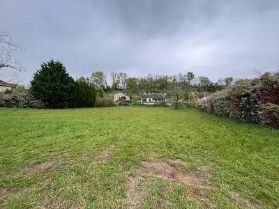 Terrain, 1 280 m²