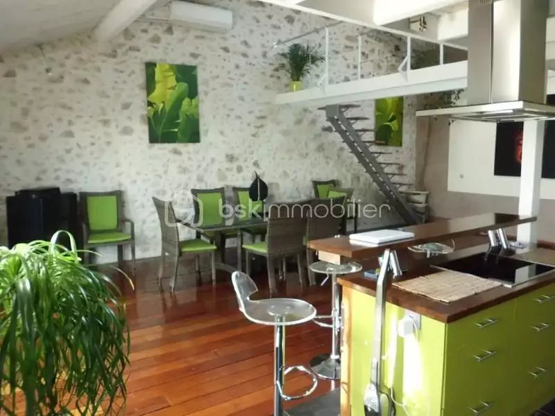 Maison, 208 m²