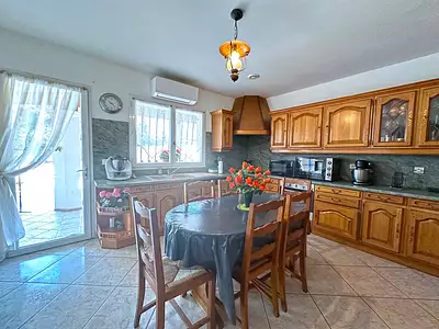 Maison, 179 m²