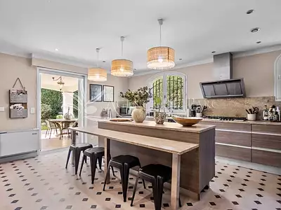 Maison, 250 m²