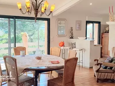 Maison, 250 m²