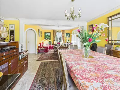 Maison, 380 m²