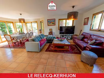 Maison, 220 m²
