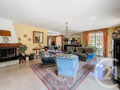 Maison, 215 m²