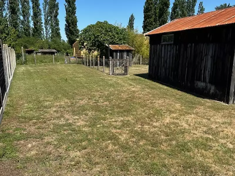 Terrain, 600 m²