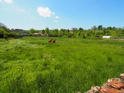 Terrain, 738 m²