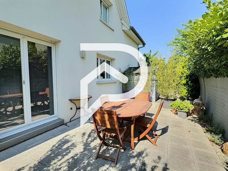Maison, 200 m²