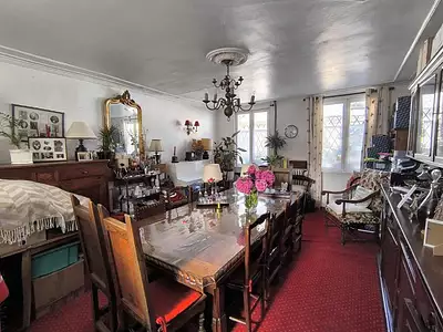 Maison, 185 m²