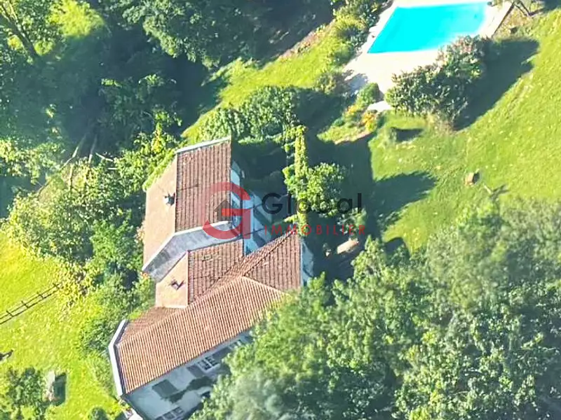 Divers, 370 m²