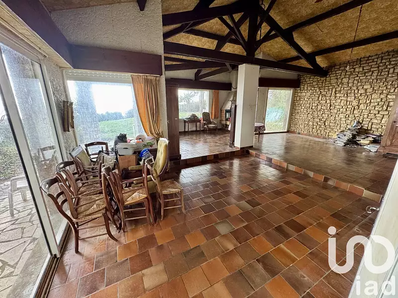 Maison, 166 m²