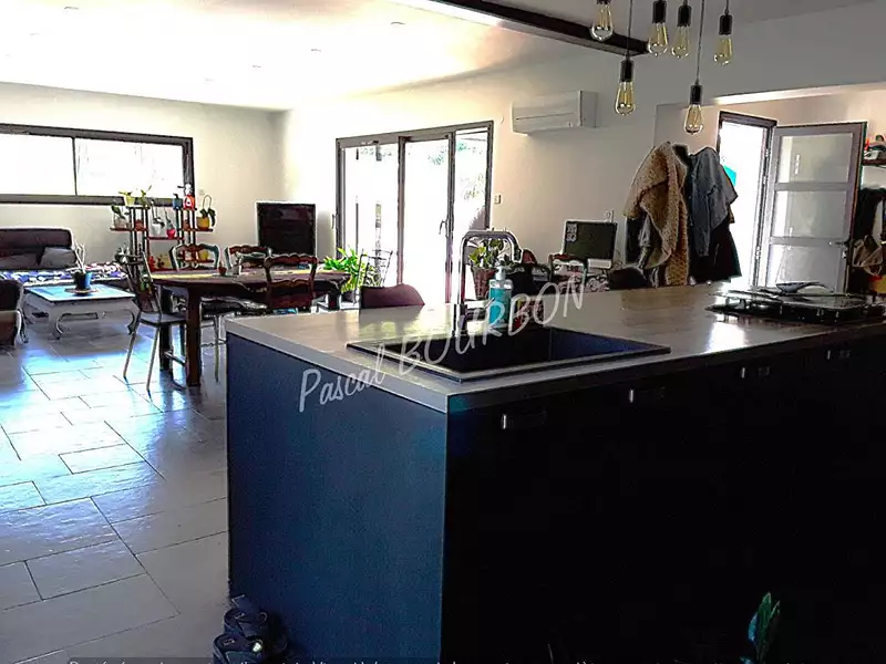 Maison, 136 m²