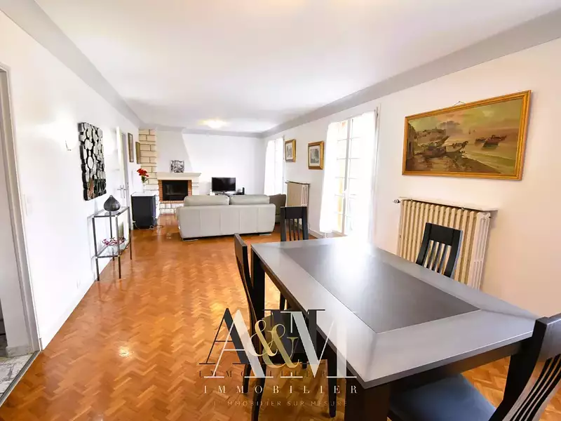 Maison, 162 m²