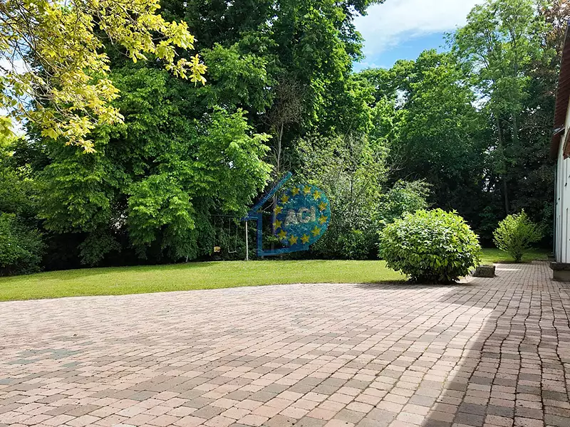 Maison, 360 m²