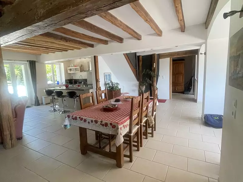 Maison, 208 m²