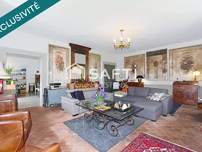 Maison, 296 m²