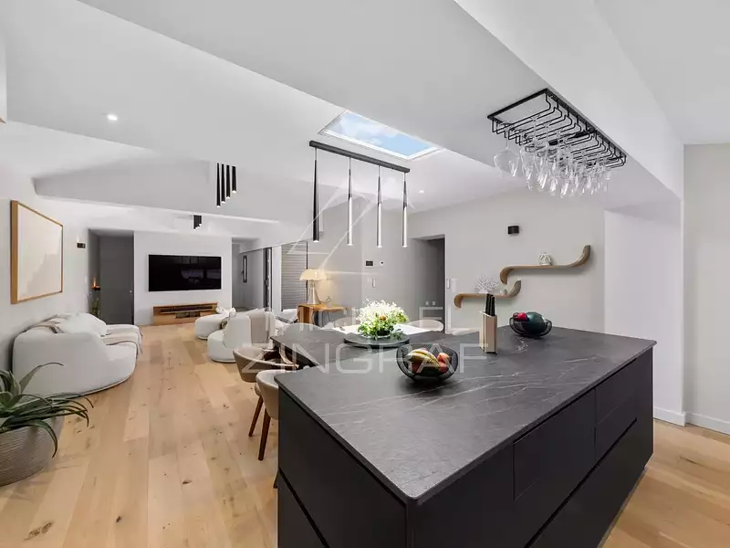Maison, 197 m²