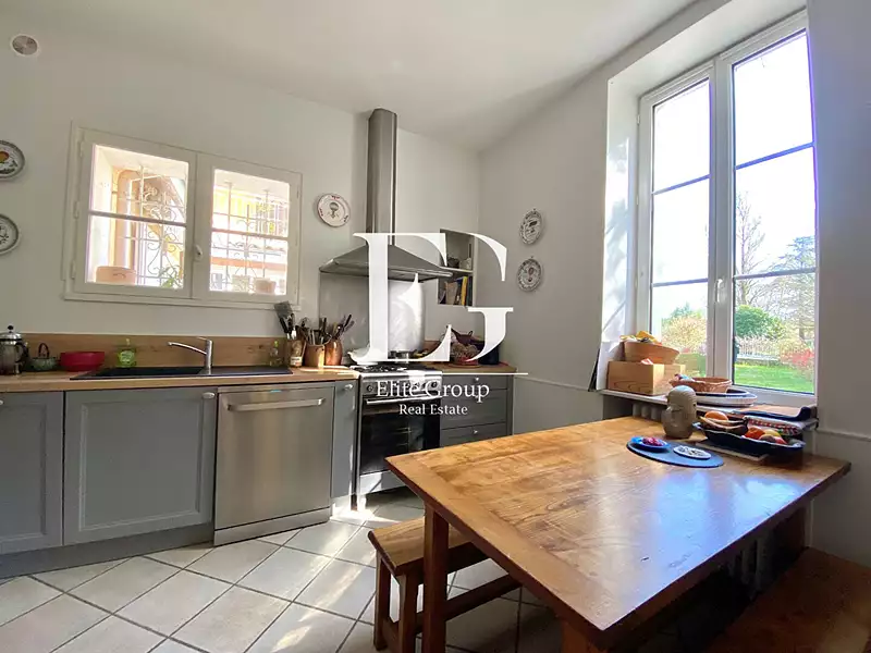 Maison, 331,86 m²