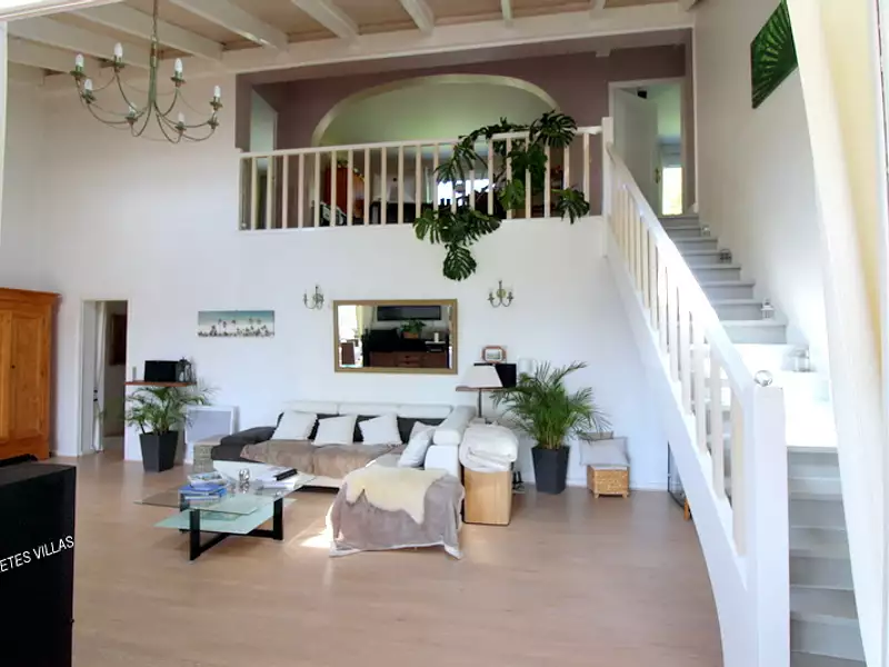 Maison, 360 m²