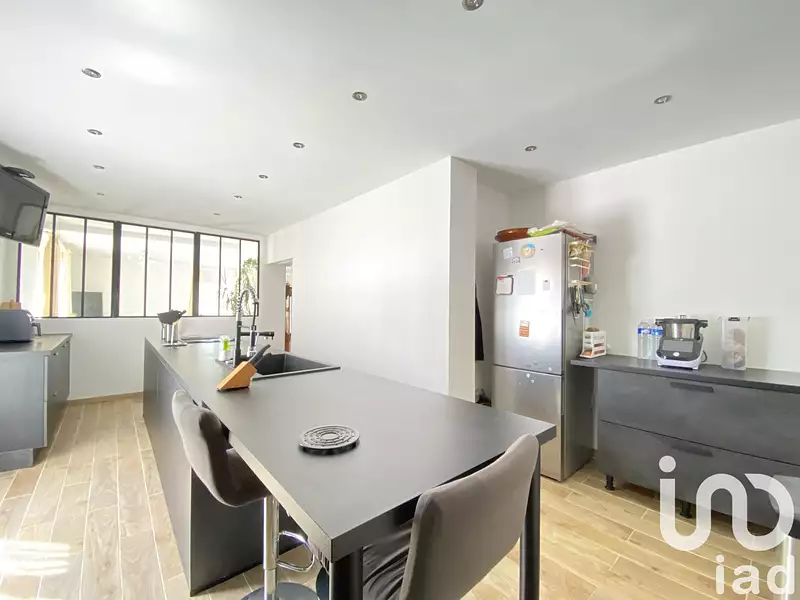 Maison, 195 m²