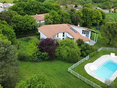 Maison, 246 m²