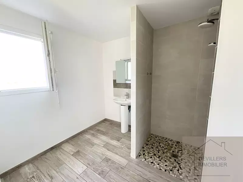 Maison, 99 m²