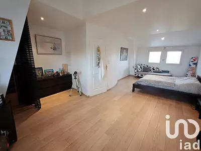 Maison, 230 m²