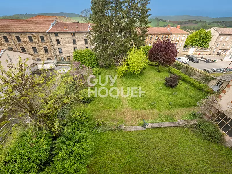 Maison, 446 m²