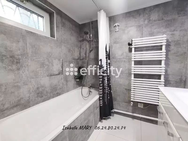 Maison, 105 m²
