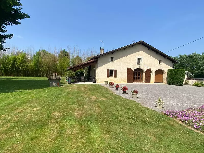 Maison, 280 m²