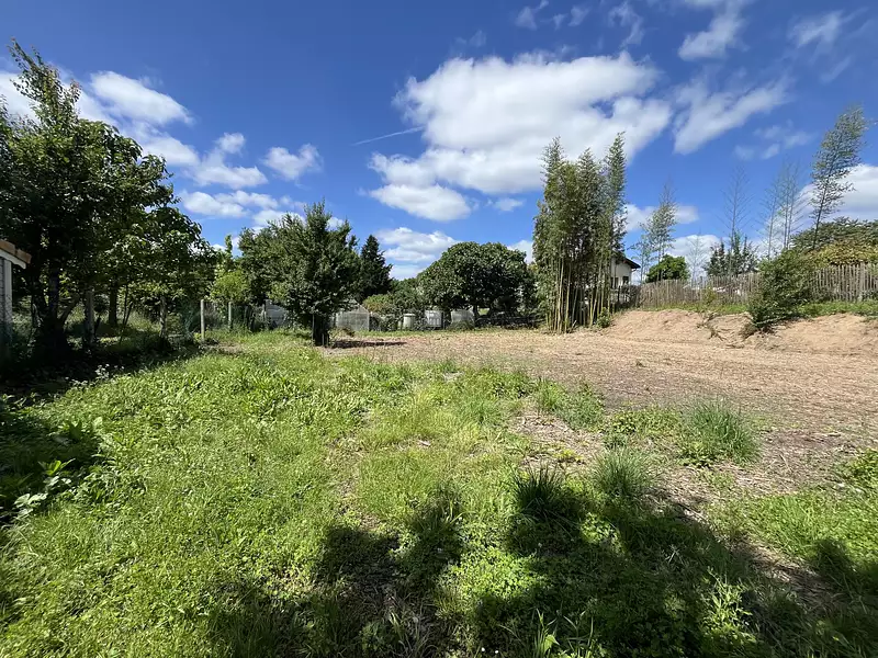 Terrain, 904 m²