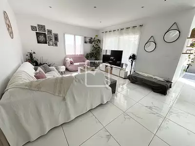 Maison, 165 m²