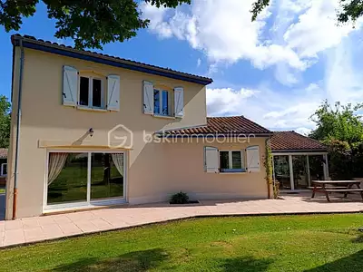 Maison, 164 m²