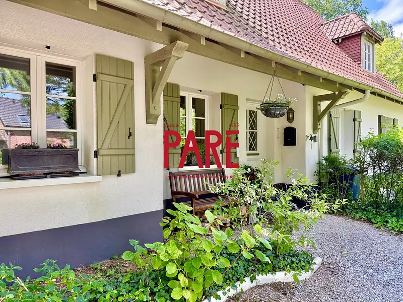 Maison, 235 m²