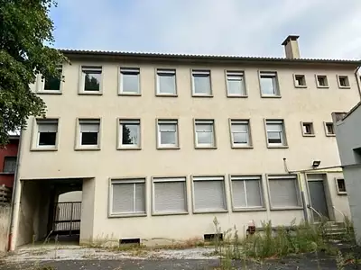 Immeuble, 120 m²