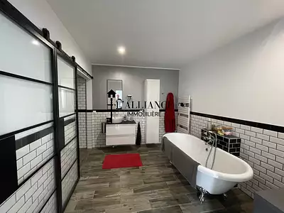 Maison, 215 m²