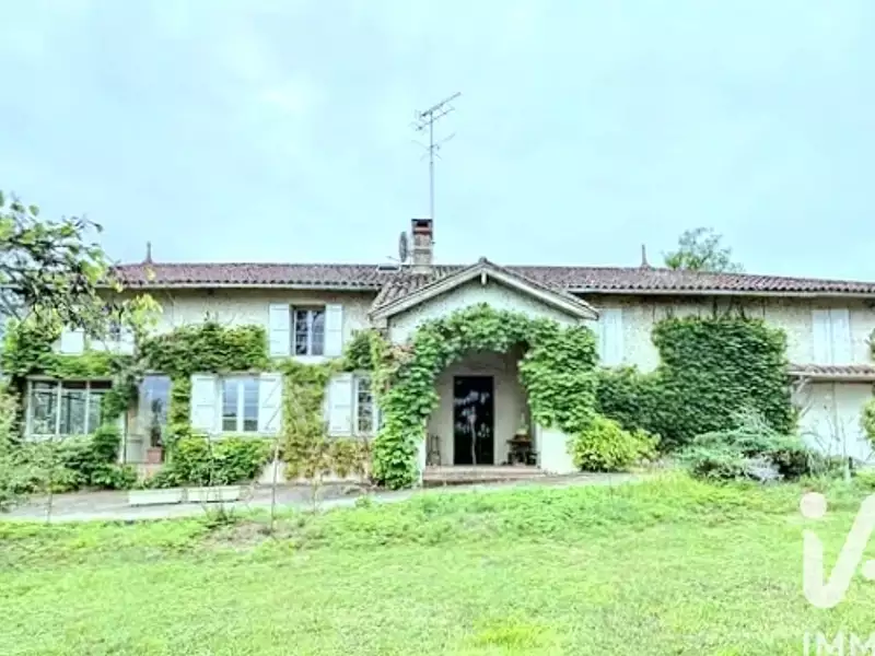 Maison, 310 m²