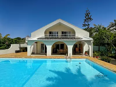 Maison, 220 m²