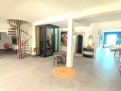 Maison, 280 m²