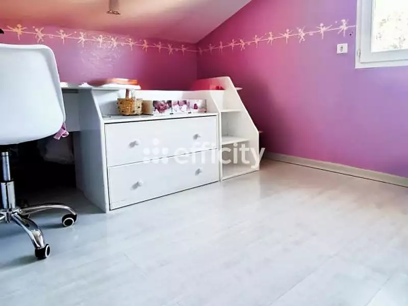 Maison, 174 m²