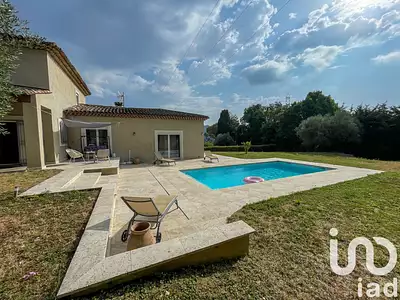 Maison, 254 m²